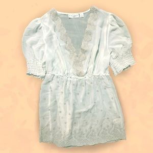 🌸 STUDIO JPR Embroidered Vneck Dress Blouse